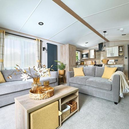 Emma'S Oasis 2-Bedroom Caravan At Durdle Door Sleeps 4 West Lulworth Buitenkant foto